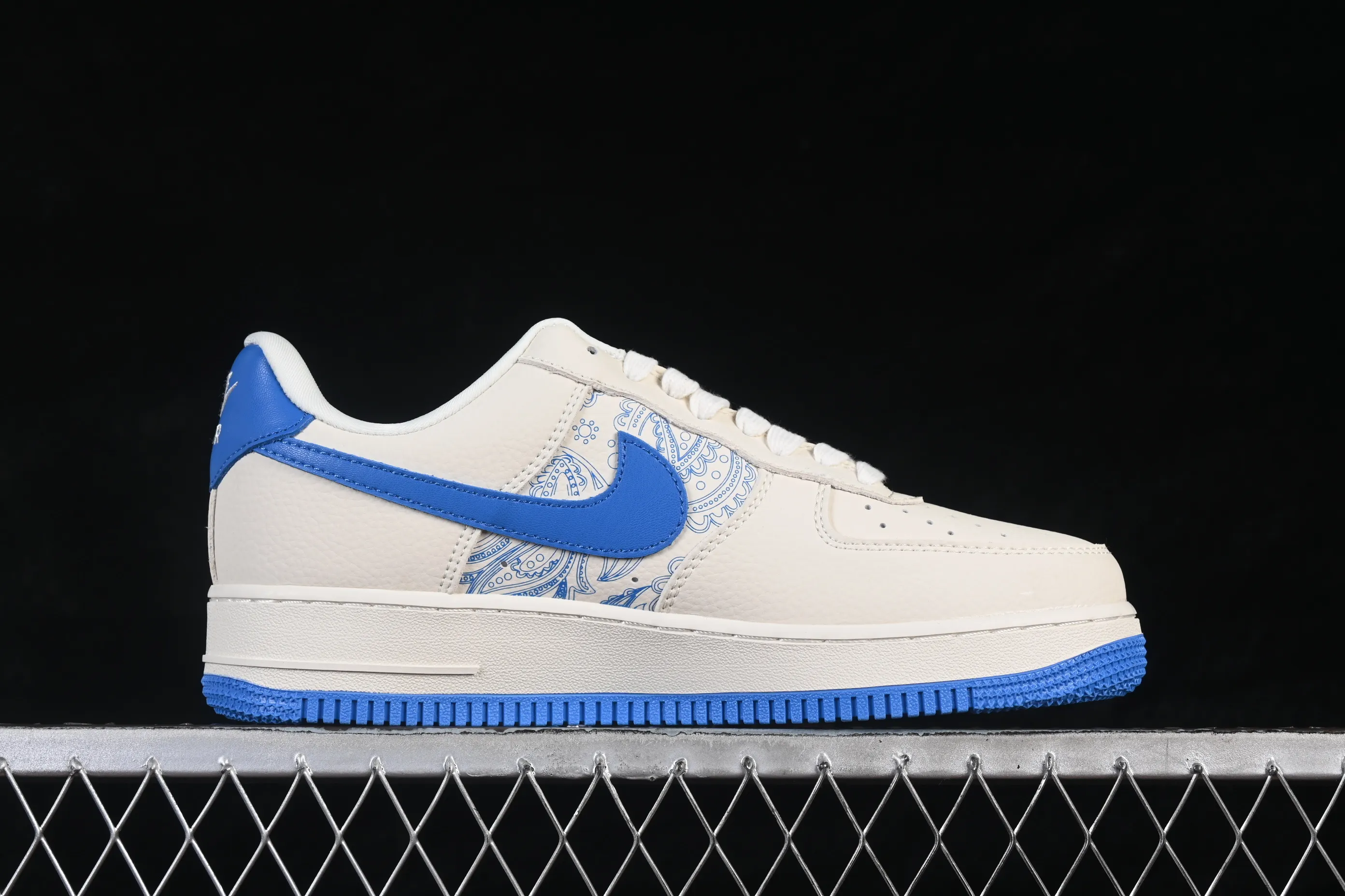 All categories Nk Air Force 1 Air Force series Nk Air Force 1 Low Air Force low-top Nike Air Force 1'07 Low Valentine's Day theme Air Force 1 low-top casual sneakers BK1916-009